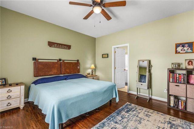 905 Pelican Lane, Clemmons, NC 27012