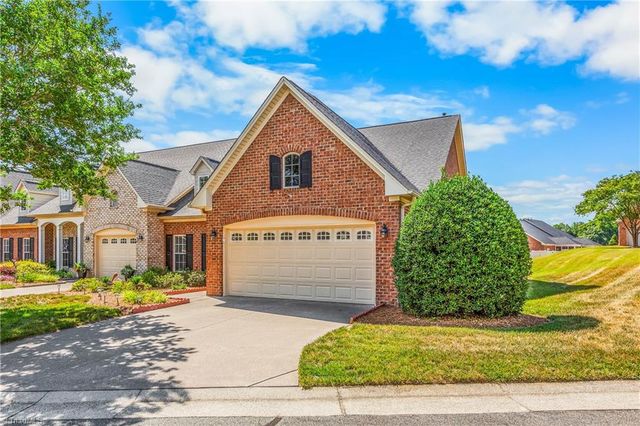905 Pelican Lane, Clemmons, NC 27012