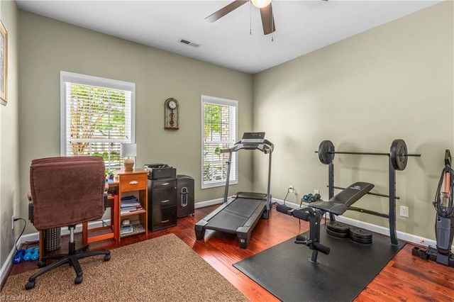 905 Pelican Lane, Clemmons, NC 27012