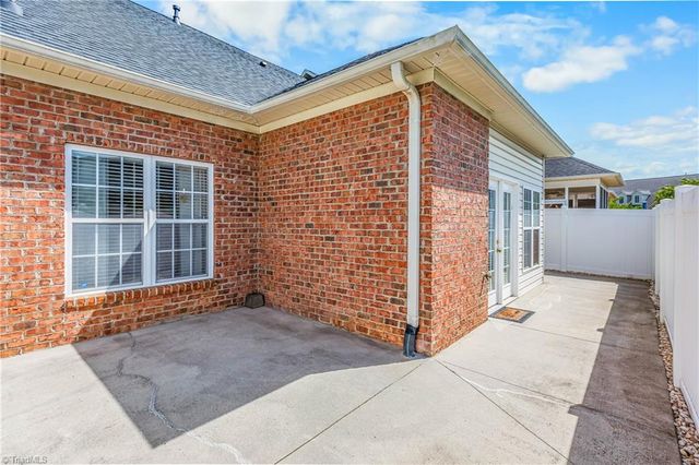 905 Pelican Lane, Clemmons, NC 27012