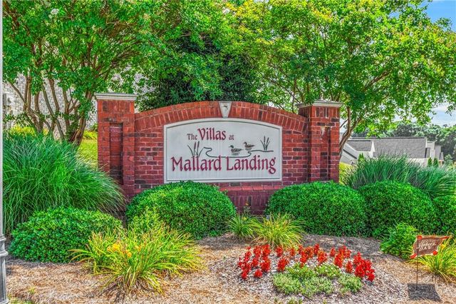 905 Pelican Lane, Clemmons, NC 27012