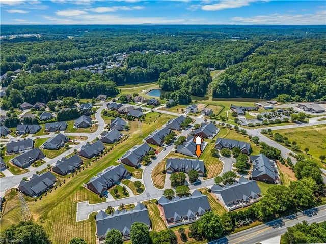 905 Pelican Lane, Clemmons, NC 27012