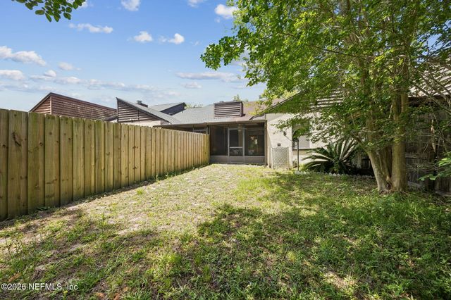 1879 OAK WATER Drive, Jacksonville, FL 32225