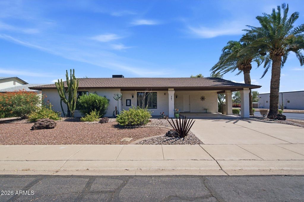 761 LEISURE WORLD --, Mesa, AZ 85206