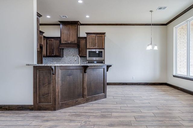5003 Bella Circle NW, Piedmont, OK 73078