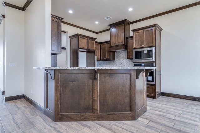 5003 Bella Circle NW, Piedmont, OK 73078
