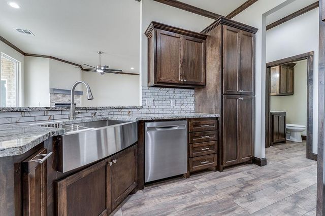 5003 Bella Circle NW, Piedmont, OK 73078