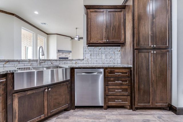 5003 Bella Circle NW, Piedmont, OK 73078