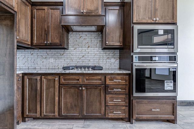 5003 Bella Circle NW, Piedmont, OK 73078