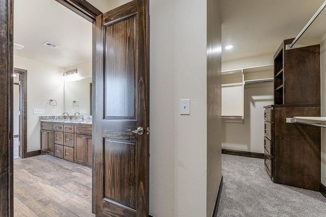 5003 Bella Circle NW, Piedmont, OK 73078
