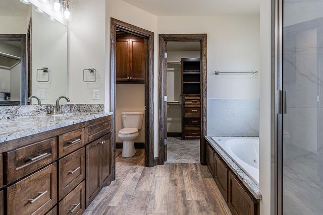 5003 Bella Circle NW, Piedmont, OK 73078