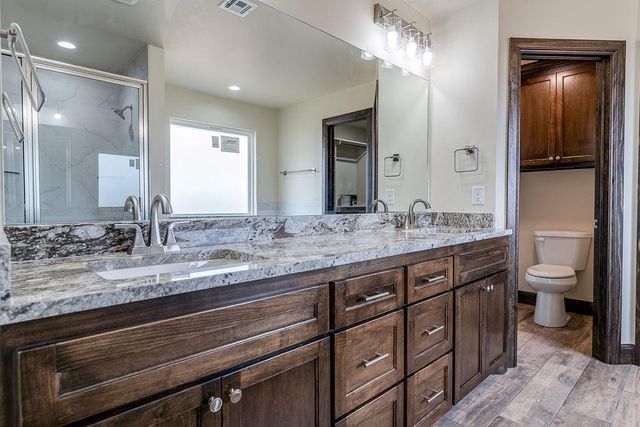 5003 Bella Circle NW, Piedmont, OK 73078