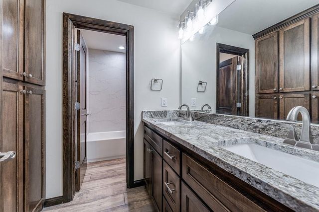5003 Bella Circle NW, Piedmont, OK 73078