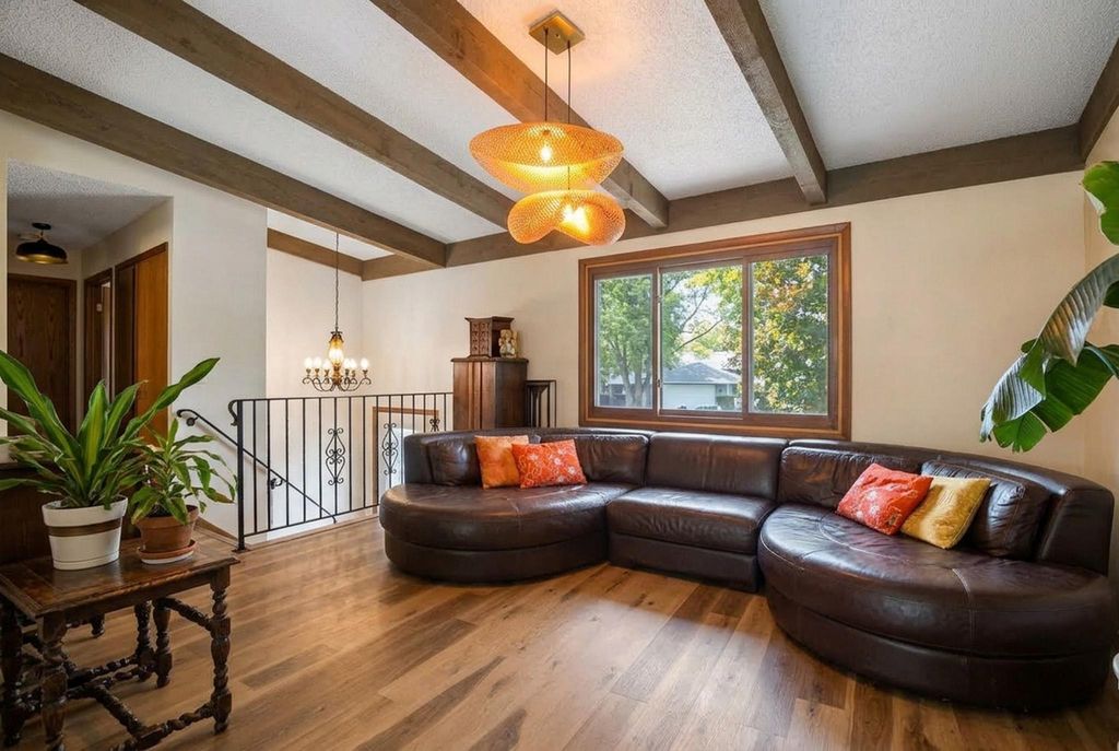 6800 Valley Place, Crystal, MN 55427 — photo 2