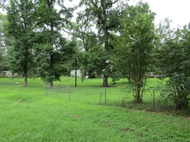 22048 Caney Drive, New Caney, TX 77357