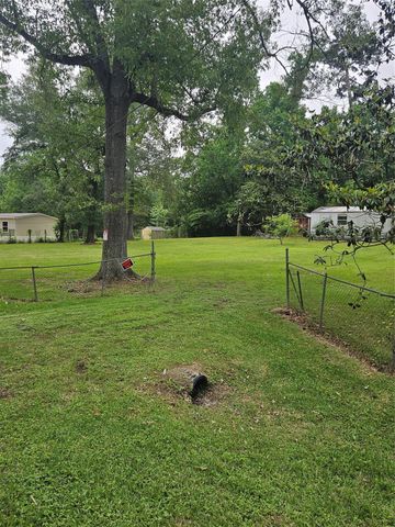 22048 Caney Drive, New Caney, TX 77357