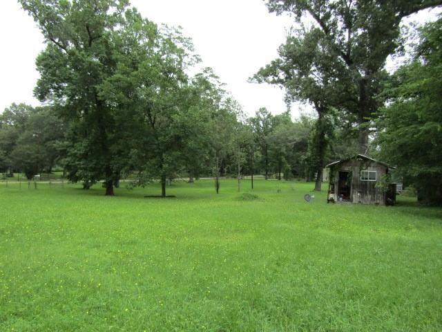 22048 Caney Drive, New Caney, TX 77357