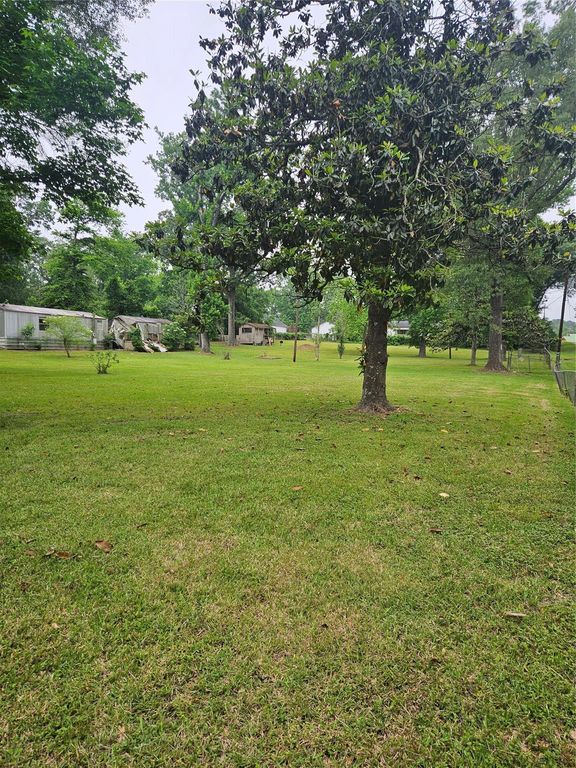 22048 Caney Drive, New Caney, TX 77357