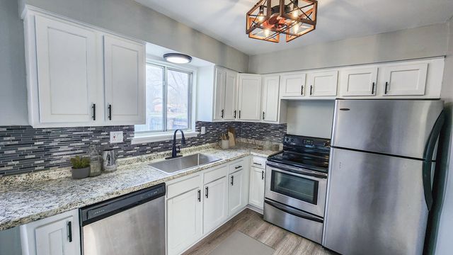 1111 Euclid Lane, Richton Park, IL 60471