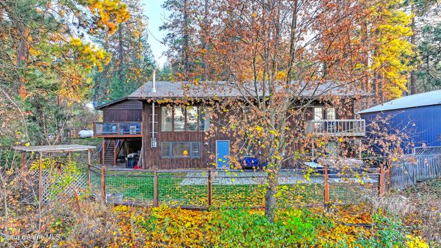 18469 W RIVERVIEW DR, Post Falls, ID 83854