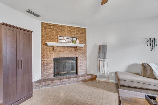 1238 Wenlon Dr, Murfreesboro, TN 37130