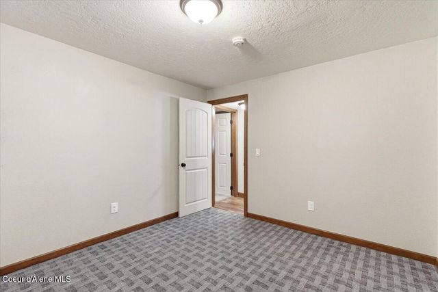 4761 E Woodland DR, Post Falls, ID 83854