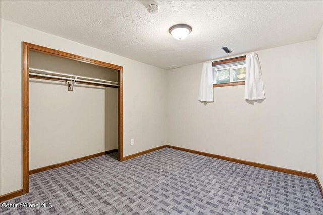 4761 E Woodland DR, Post Falls, ID 83854