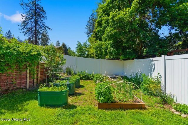 4761 E Woodland DR, Post Falls, ID 83854