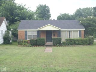 600 McLain, Newport, AR 72112