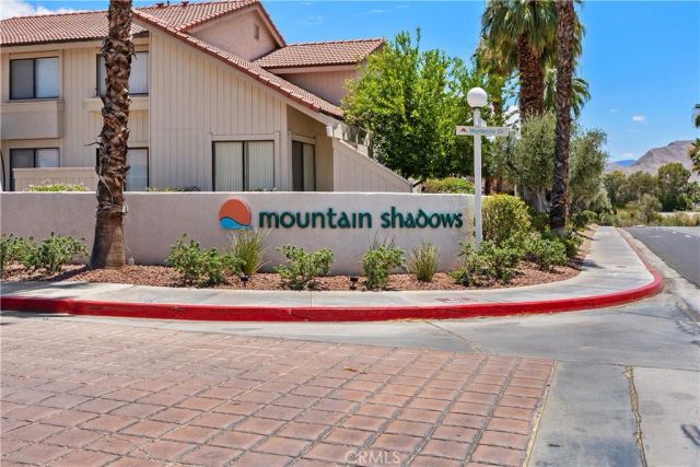 2010 Lawrence Crossley, Palm Springs, CA 92264
