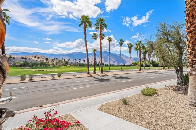 2010 Lawrence Crossley, Palm Springs, CA 92264
