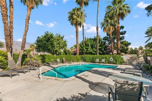 2010 Lawrence Crossley, Palm Springs, CA 92264