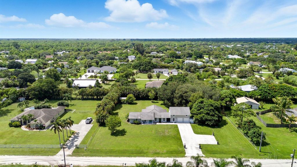 16185 72nd Drive N, Palm Beach Gardens, FL 33418