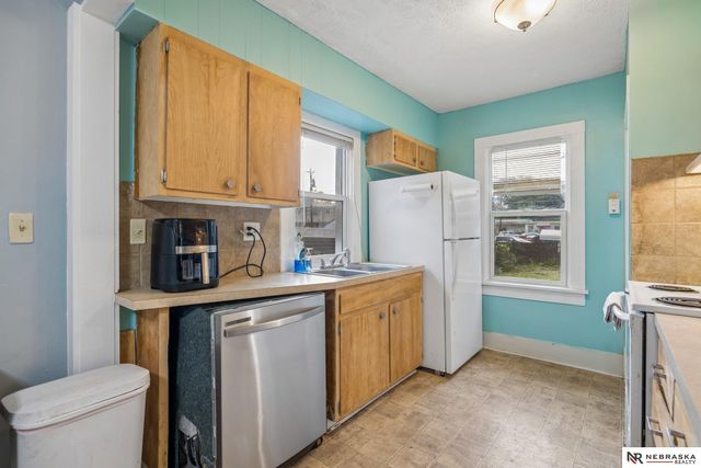 1350 Chautauqua Avenue, Lincoln, NE 68510