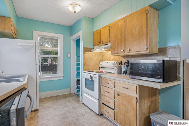 1350 Chautauqua Avenue, Lincoln, NE 68510