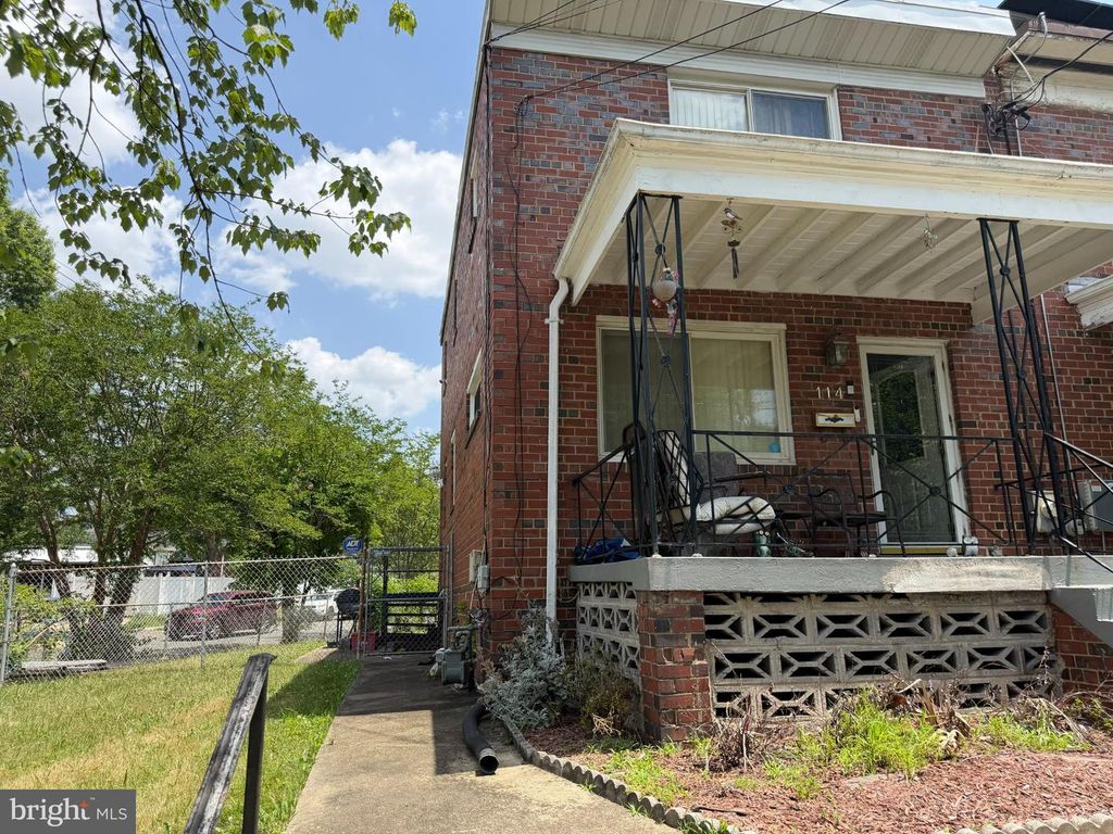 114 56TH ST SE, Washington, DC 20019