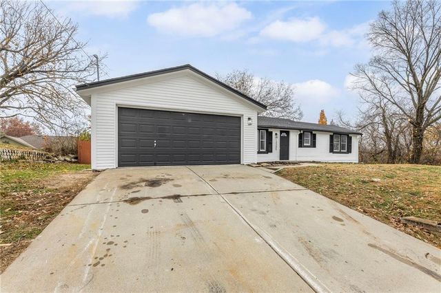 13305 W 51ST Street, Shawnee, KS 66216