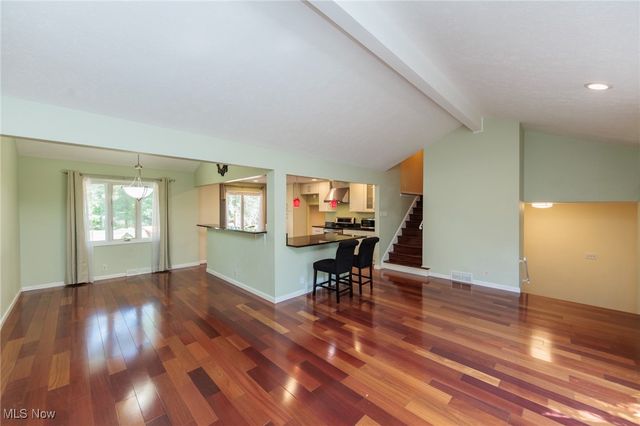 25111 S Woodland Road, Beachwood, OH 44122