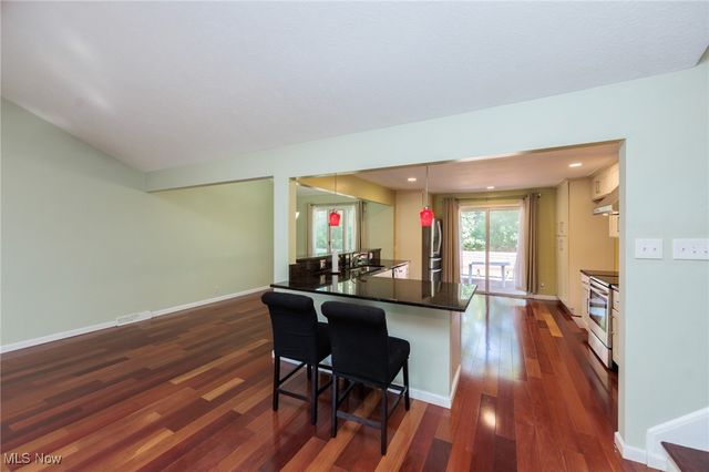 25111 S Woodland Road, Beachwood, OH 44122