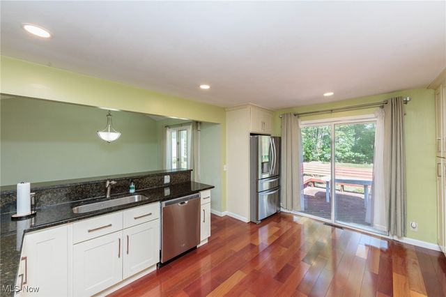 25111 S Woodland Road, Beachwood, OH 44122