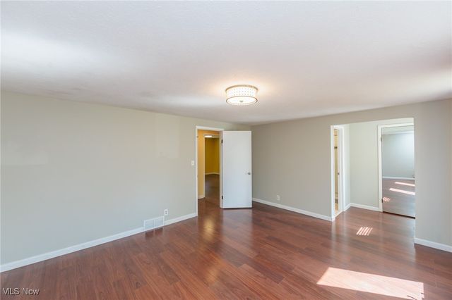 25111 S Woodland Road, Beachwood, OH 44122