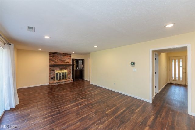 25111 S Woodland Road, Beachwood, OH 44122