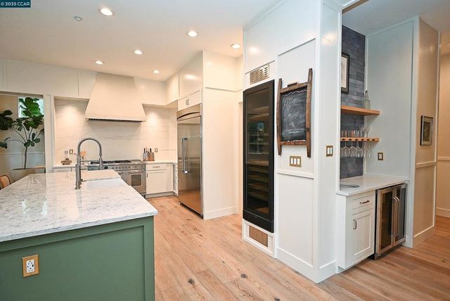 1239 Sunrise Ridge Dr, Lafayette, CA 94549