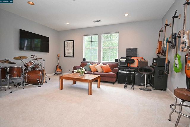 1239 Sunrise Ridge Dr, Lafayette, CA 94549