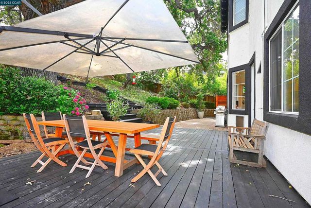 1239 Sunrise Ridge Dr, Lafayette, CA 94549