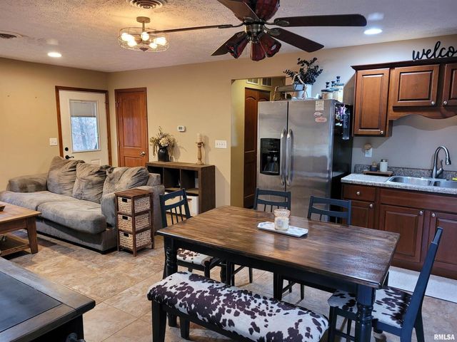 19650 N Pisque Lane, Woodlawn, IL 62898