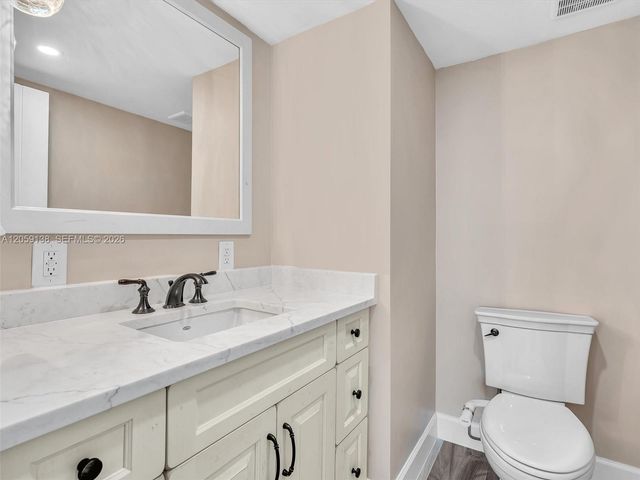 1201 S Ocean Dr 802S, Hollywood, FL 33019