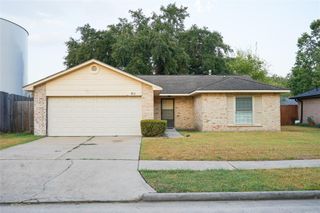 1007 E Belgravia Dr Drive N, Pearland, TX 77584