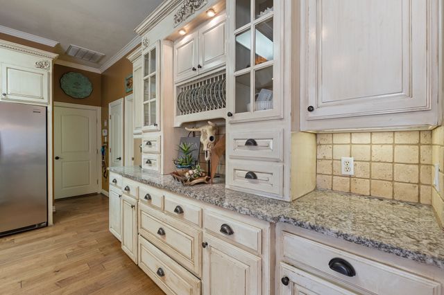 2829 Donnybrook Drive, Burleson, TX 76028