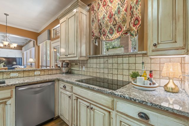 2829 Donnybrook Drive, Burleson, TX 76028